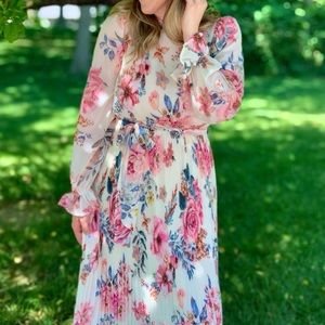 Ivory Floral Midi Dress (Size Medium)